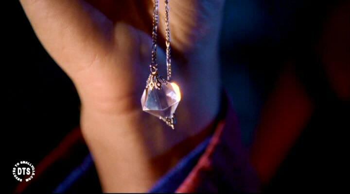 clear kryptonite necklace smallville