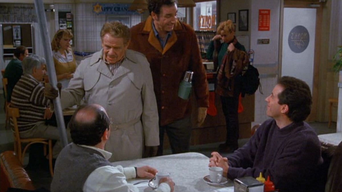 seinfeld the strike festivus pole