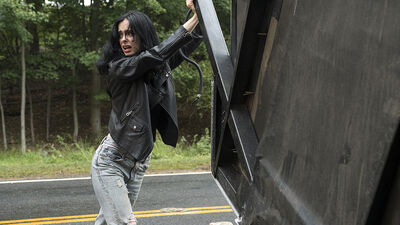 'Jessica Jones' Season 2: Spoiler-Free Preview of Episode 1