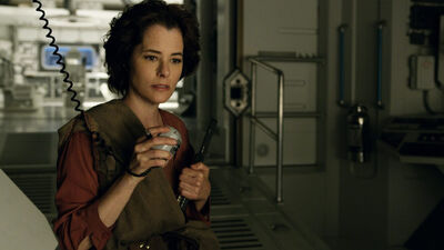 'Lost in Space': Why Parker Posey's Dr. Smith is the Show's Secret Weapon