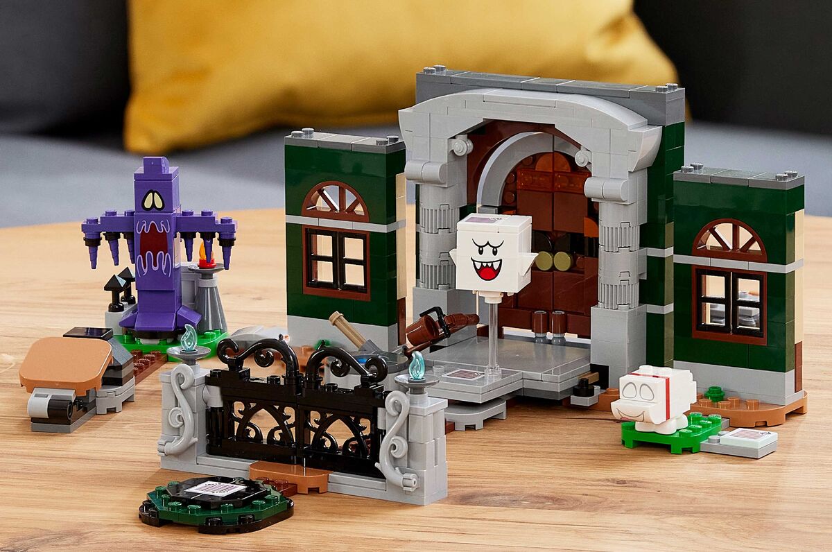 LEGO® Super Mario™ - Luigi's Mansion™ Expansion Set: Ready for a