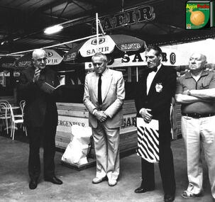 Jaarbeurs 1988 deken Jozef De Smedt, Julien Vinck, Petrus De Troch, Frans Wauters