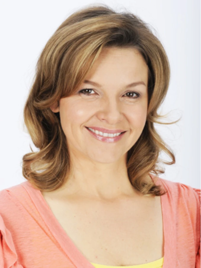 Justine Clarke ABC For Kids Wiki Fandom