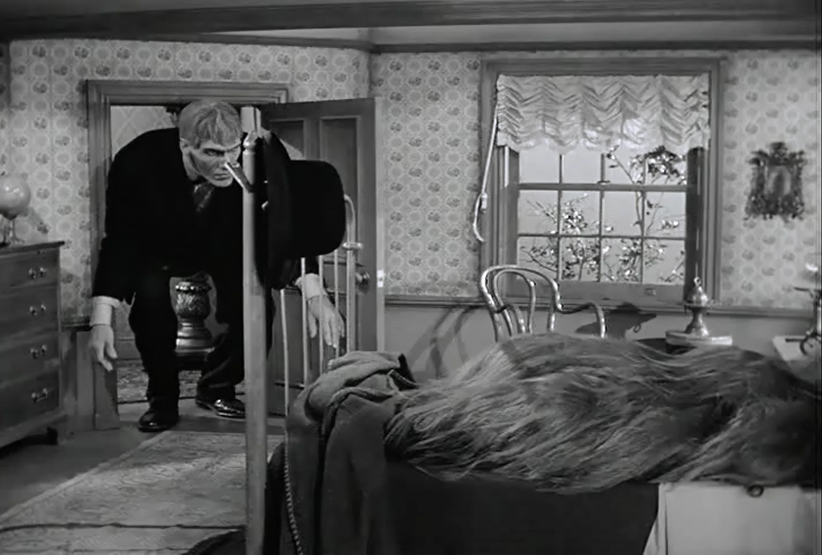 Cousin Itt's Bedroom Addams Family Wiki Fandom