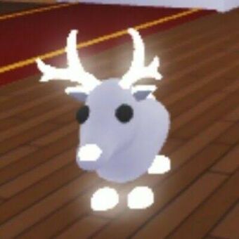 Arctic Reindeer Adopt Me Wiki Fandom - roblox adopt me crow neon