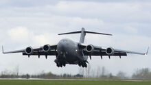 Boeing-C-17-1