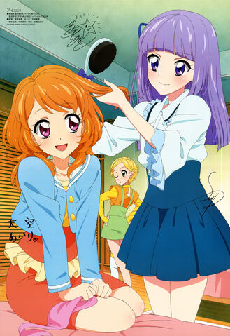 File:Sumire brushing Akari's hair.jpeg