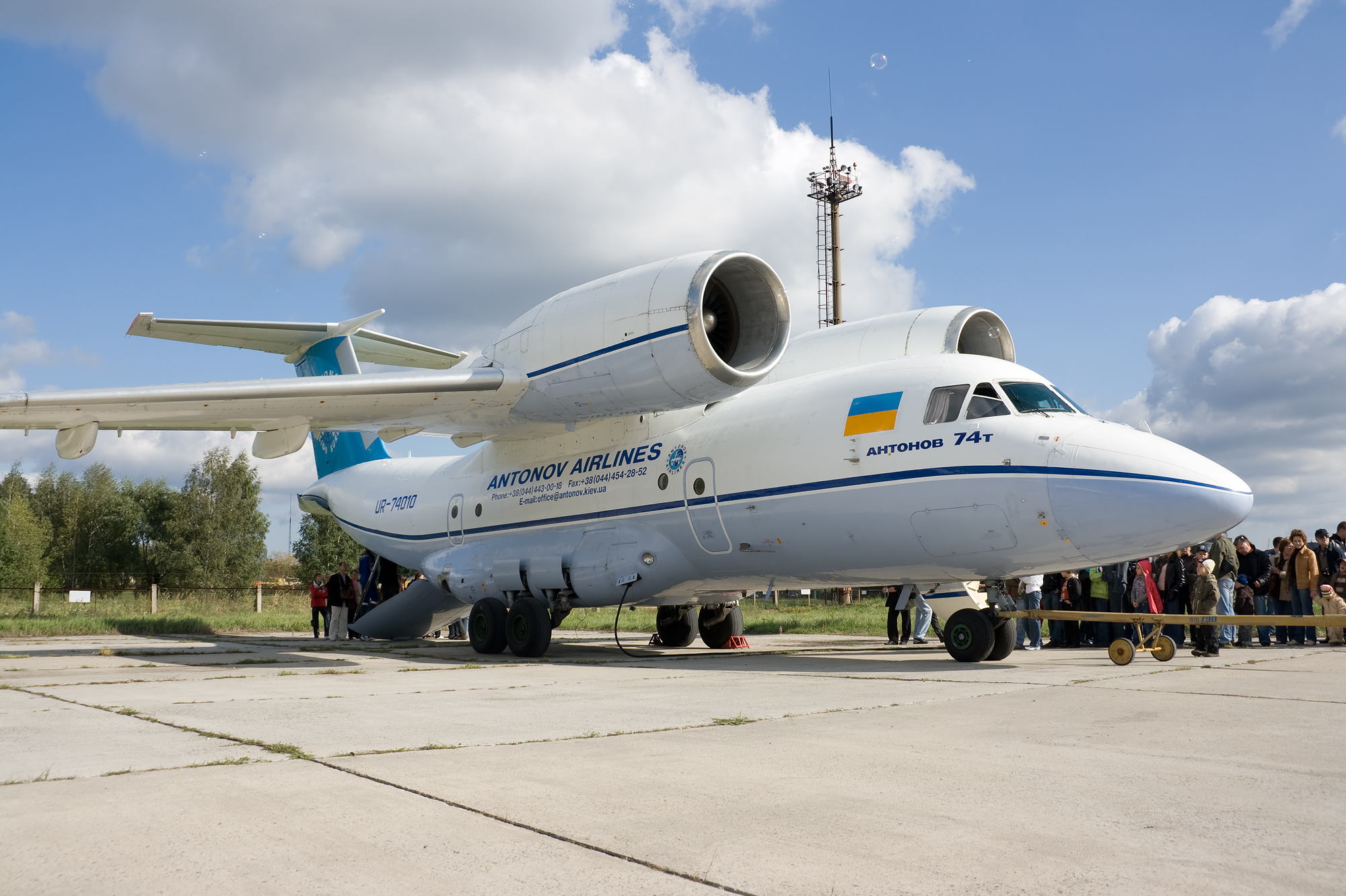 Antonov An-72 | Aircraft Wiki | FANDOM powered by Wikia 