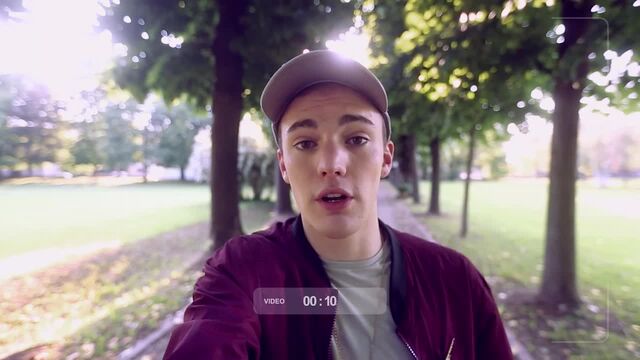 File:VideoselfieSpecial6.jpeg