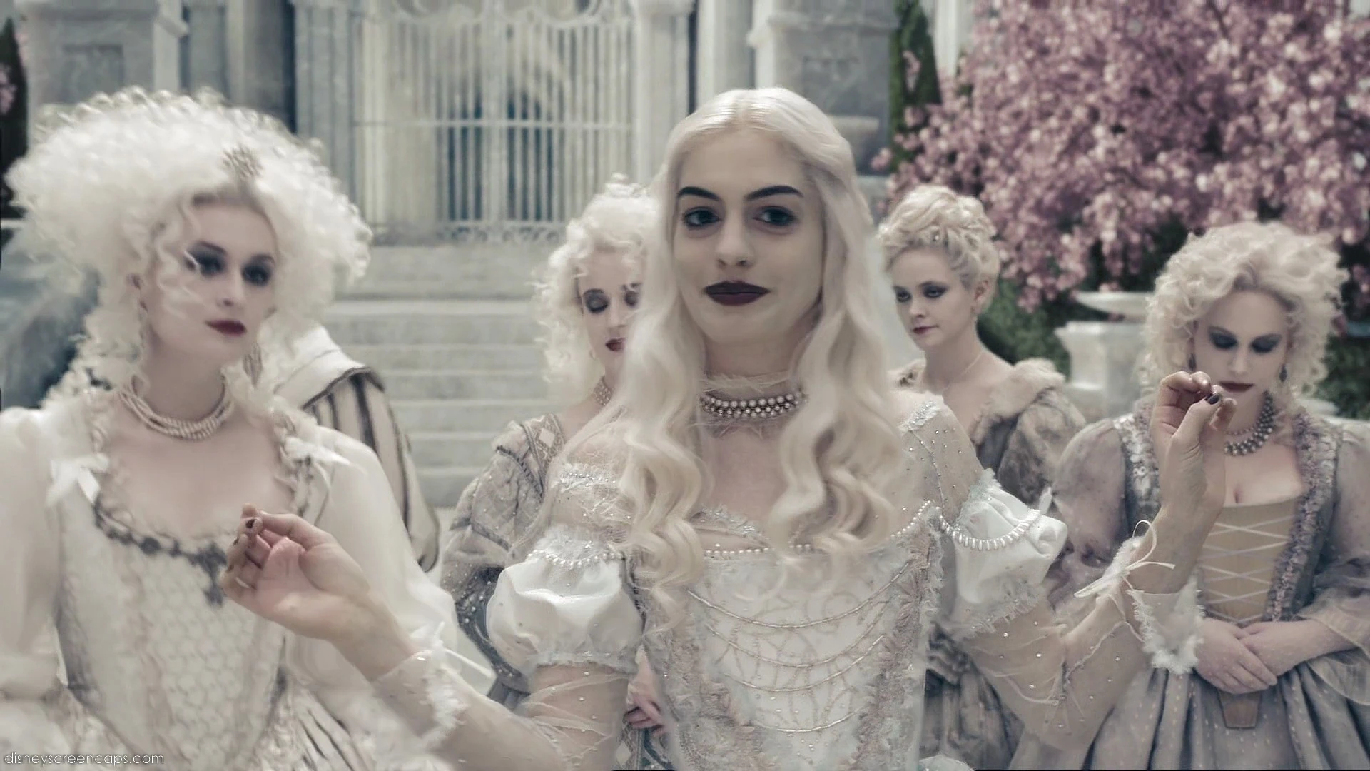 Image TheWhiteQueendisneyfemales2590839719201080.jpg Alice