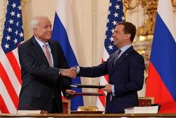 McCain and Medvedev sign Prague Treaty 2010