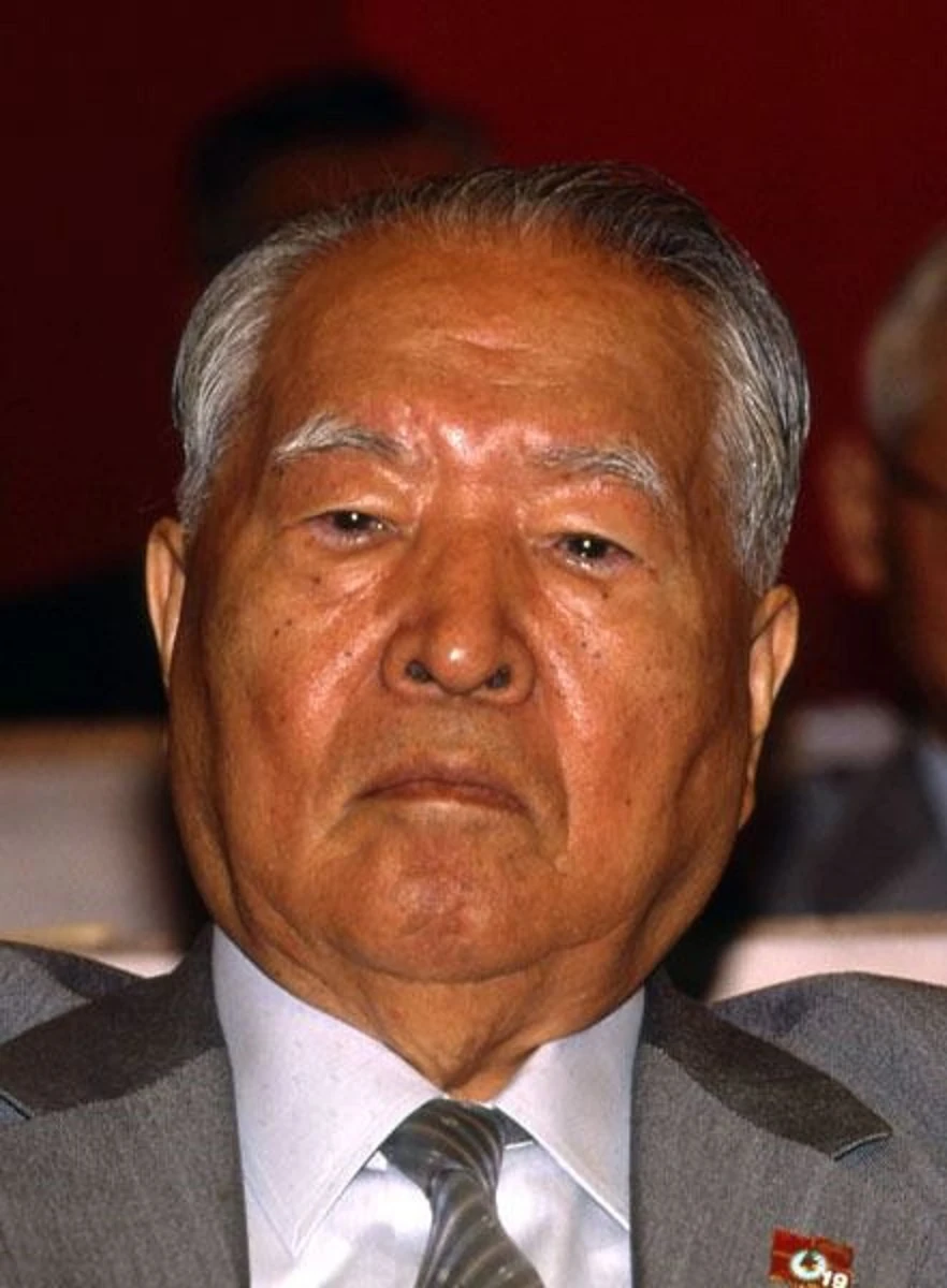 Политик дочь японского коммуниста. Образы ирины хакамады. Политик дочь японского коммуниста. Политик дочь японского коммуниста. Коммунистическая партия японии 1922.