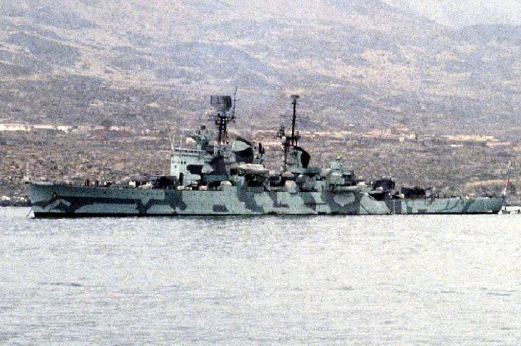 Imagen Crucero Almirante Latorre (CL04).jpg Historia Alternativa