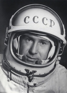 Леонов