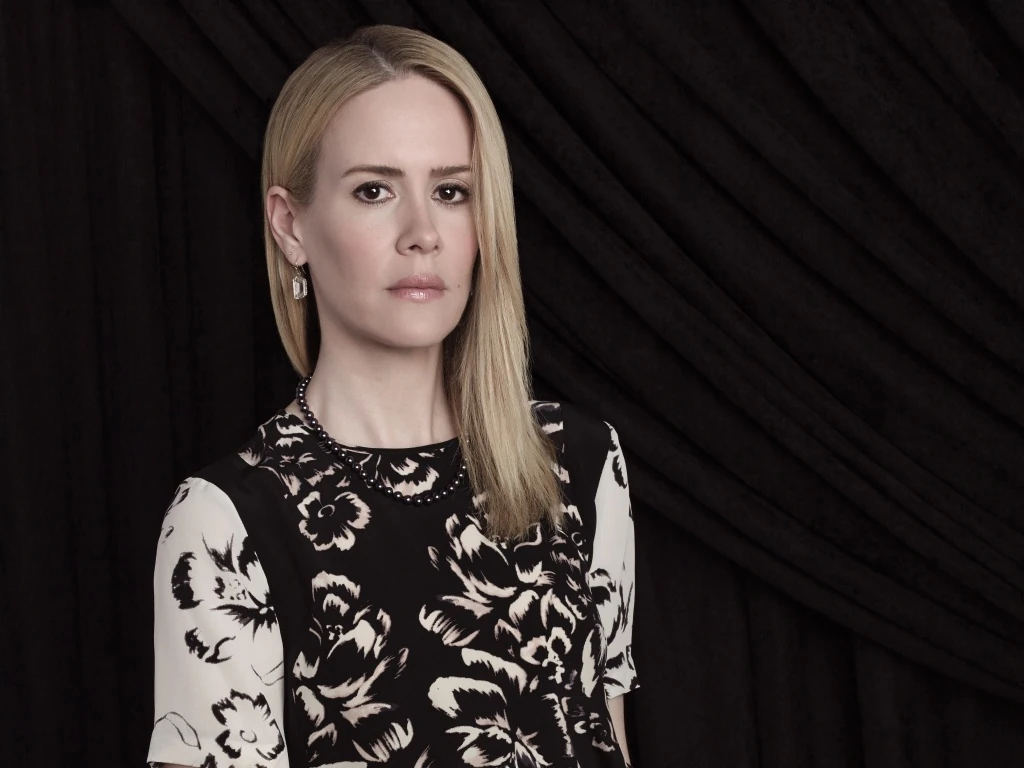 Image Sarah Paulson Stills As Cordelia Foxx Uol American Horror Story Wiki Fandom 9624