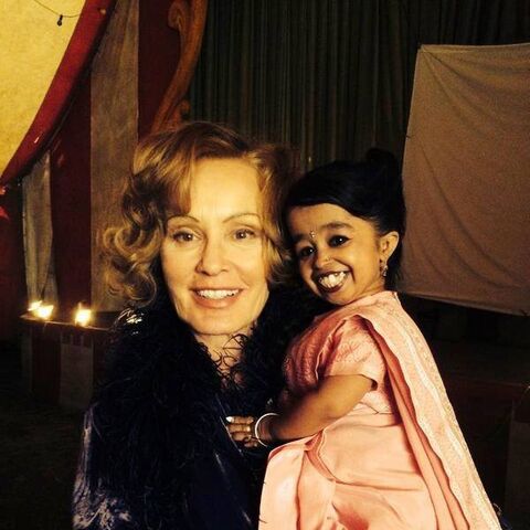 American Horror Story Freak Show Little Girl