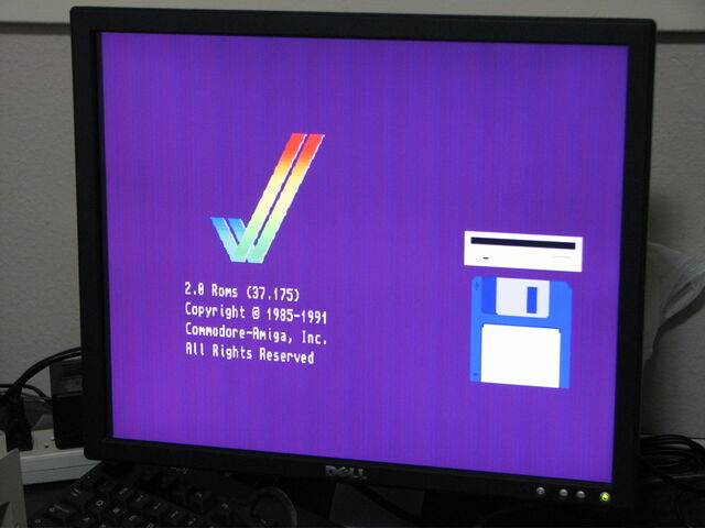 File:Kickstart+2.0+Boot+Screen-692.jpg