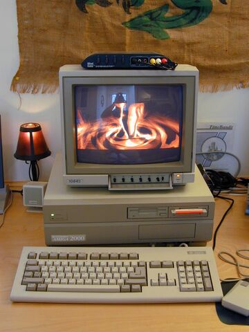 File:Amiga 2000-5095.jpg