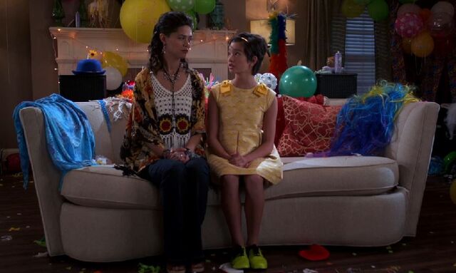 File:Bex and Andi in Trouble.jpg