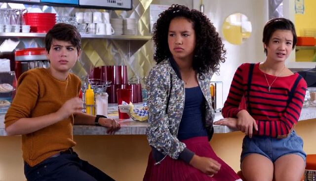 File:Cyrus, Buffy, Andi.jpg