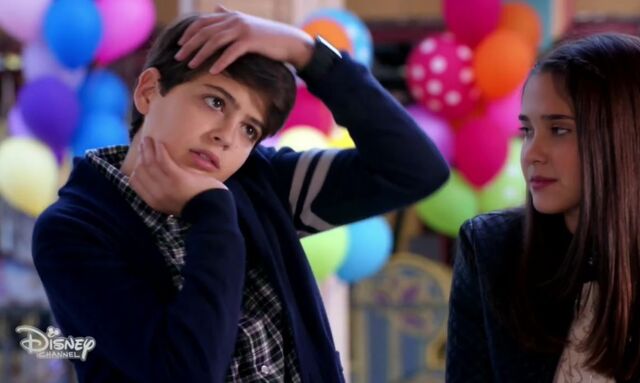 File:Cyrus Impressing Iris.jpg