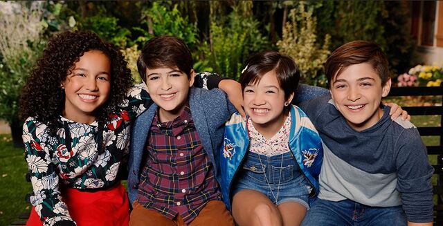 File:Andi Mack and Friends.jpg
