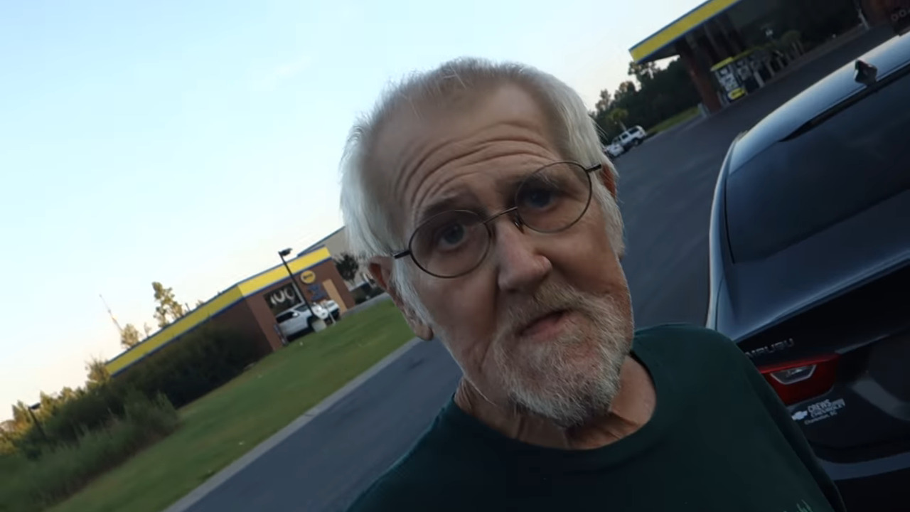 Доказывавший дедов. Чарльз Грин злой дед. Angry grandpa Чарли. Грандпа Альберт. Чарли Грин злой дед в молодости.