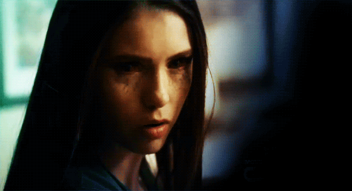 Znalezione obrazy dla zapytania elena vampire gif