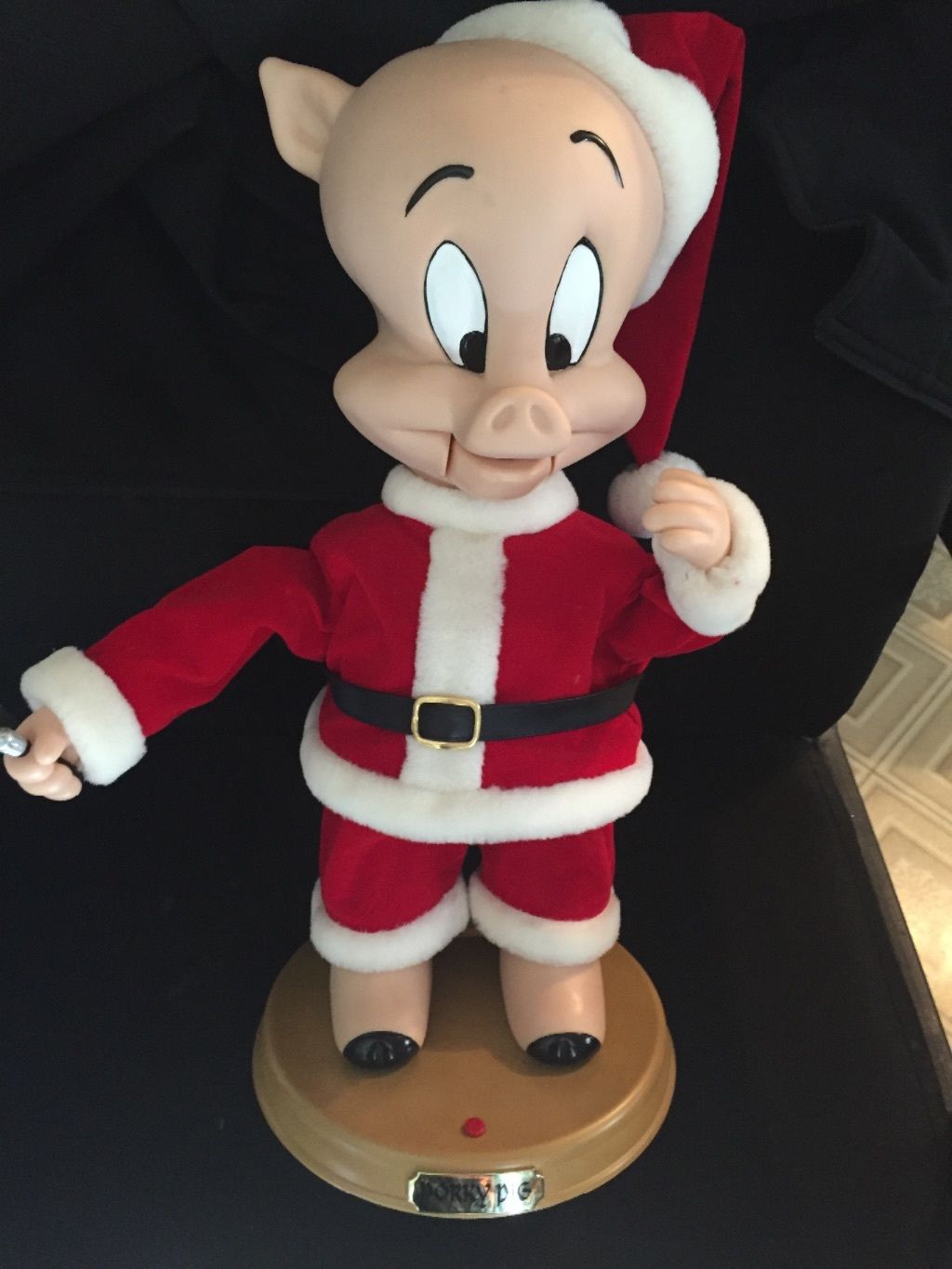 Christmas Porky Pig Animatronic Wiki Fandom