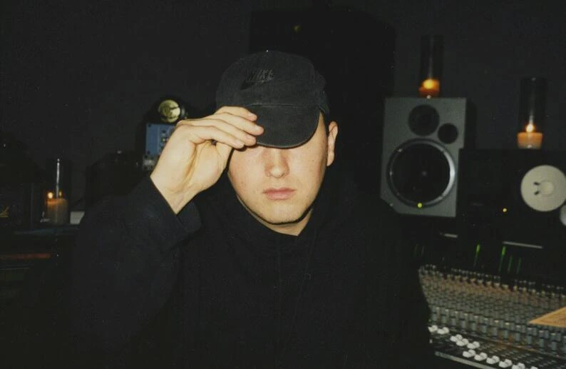 Image EmineminnikehatmixingmyfaultburbankCAjune19981.jpg Anime Arts Wiki FANDOM