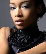 Yaya DaCosta