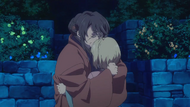 Shiemi e sua mãe se abraçam