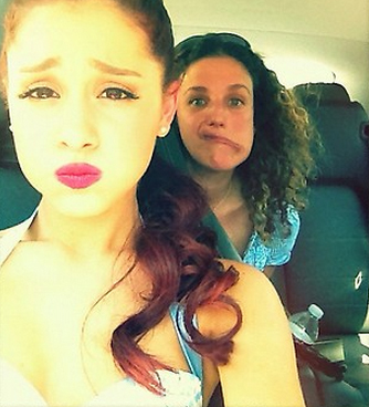 Image - Ariana Is Missing Her Manager.jpg | Ariana Grande Wiki | FANDOM ...