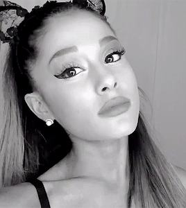 https://vignette.wikia.nocookie.net/arianagrande/images/a/ac/I_love_her.gif