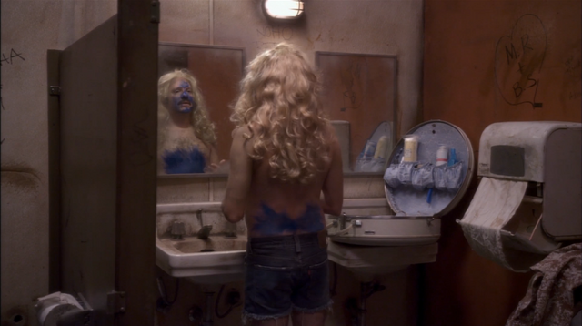 File:4x09 Smashed (92).png