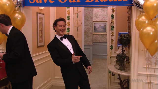 File:3x09 S.O.B.s (63).png