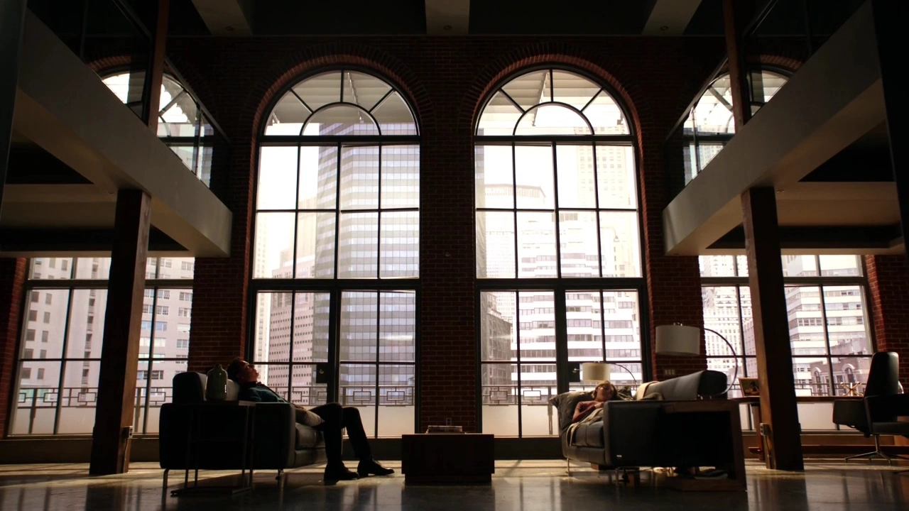Image Thea Queen's loft in the Daytime.png Wiki ARROW France