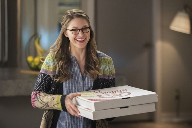 Fichier:1.Supergirl Alex Kara Danvers.jpg
