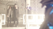 Harry and Joe defend Iris in Earth-2 from Savitar