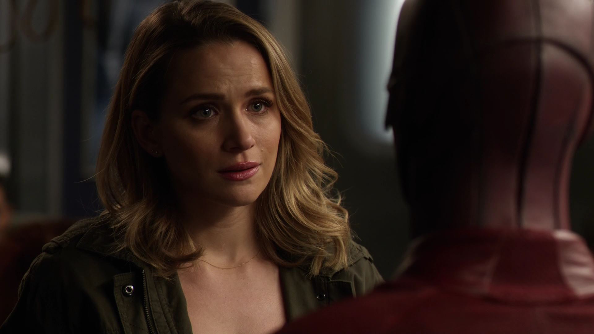 Obraz Patty Spivot talking with Flash before departure (3).png