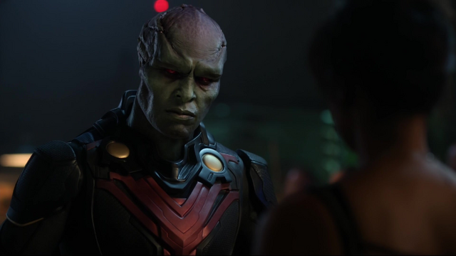 File:J'onn meets M'gann.png