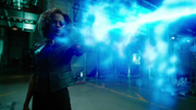 Cyberwoman fight with Team Green Arrow, Flash and Supergirl (5)