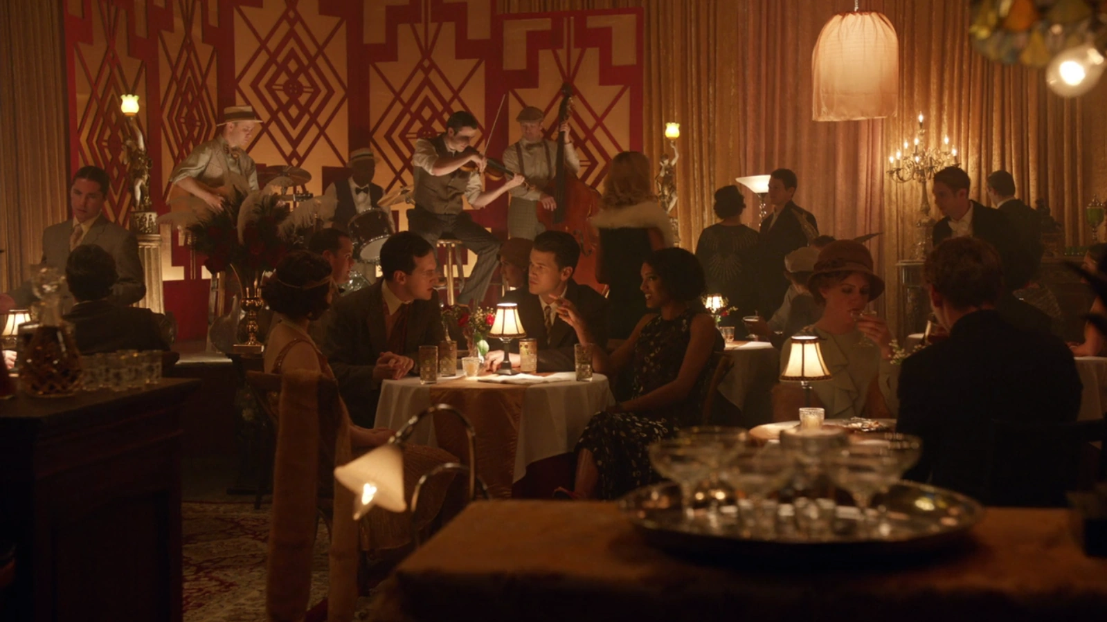 Café du Dôme Arrowverse Wiki Fandom