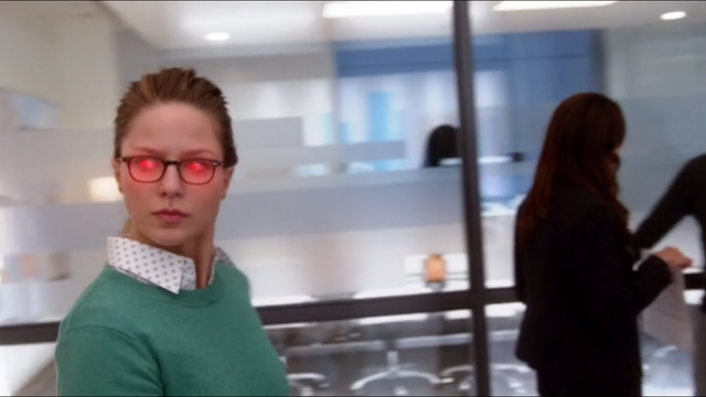 File:J'onn as Kara.png