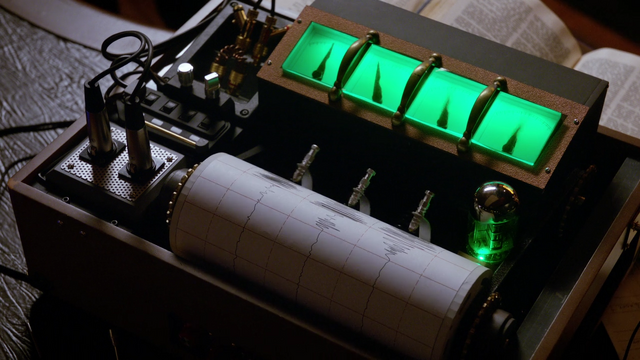 File:Time seismograph.png