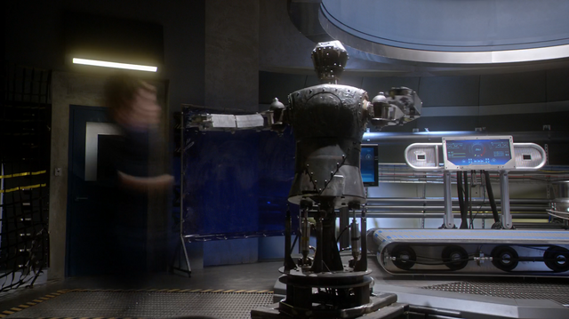File:Barry Allen training with the Girder.png