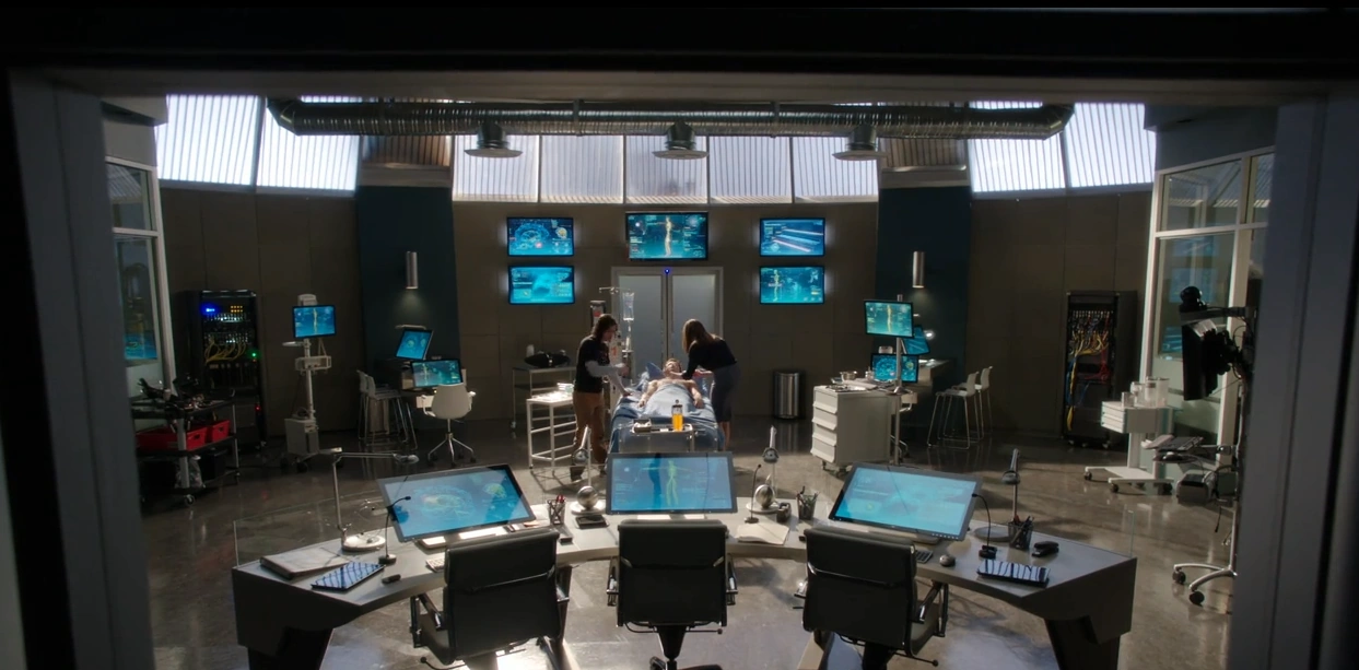 Изображение S.T.A.R.Labs interior 5.png Arrowverse Wiki FANDOM