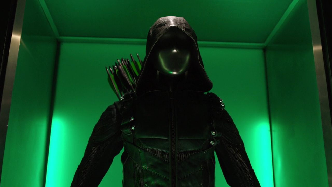 Green Arrow Suits Arrowverse Wiki Fandom Powered By Wikia