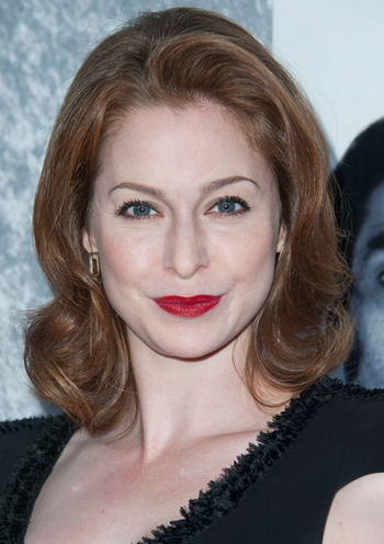 Esmé Bianco | Arrowverse Wiki | Fandom