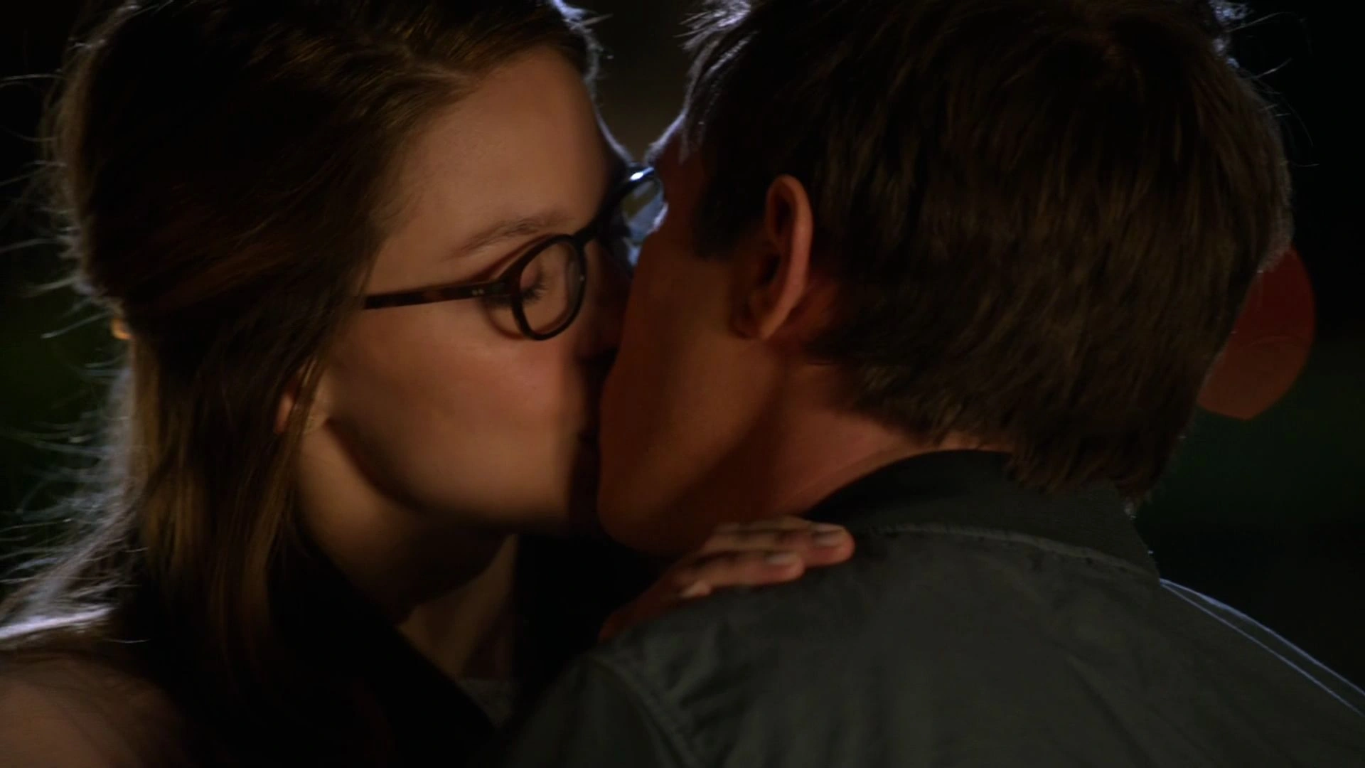 Image Kara and Adam kiss.png Arrowverse Wiki FANDOM powered by Wikia